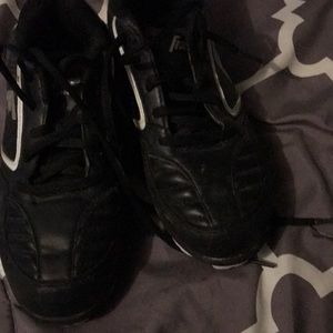 2Y youth baseball cleats